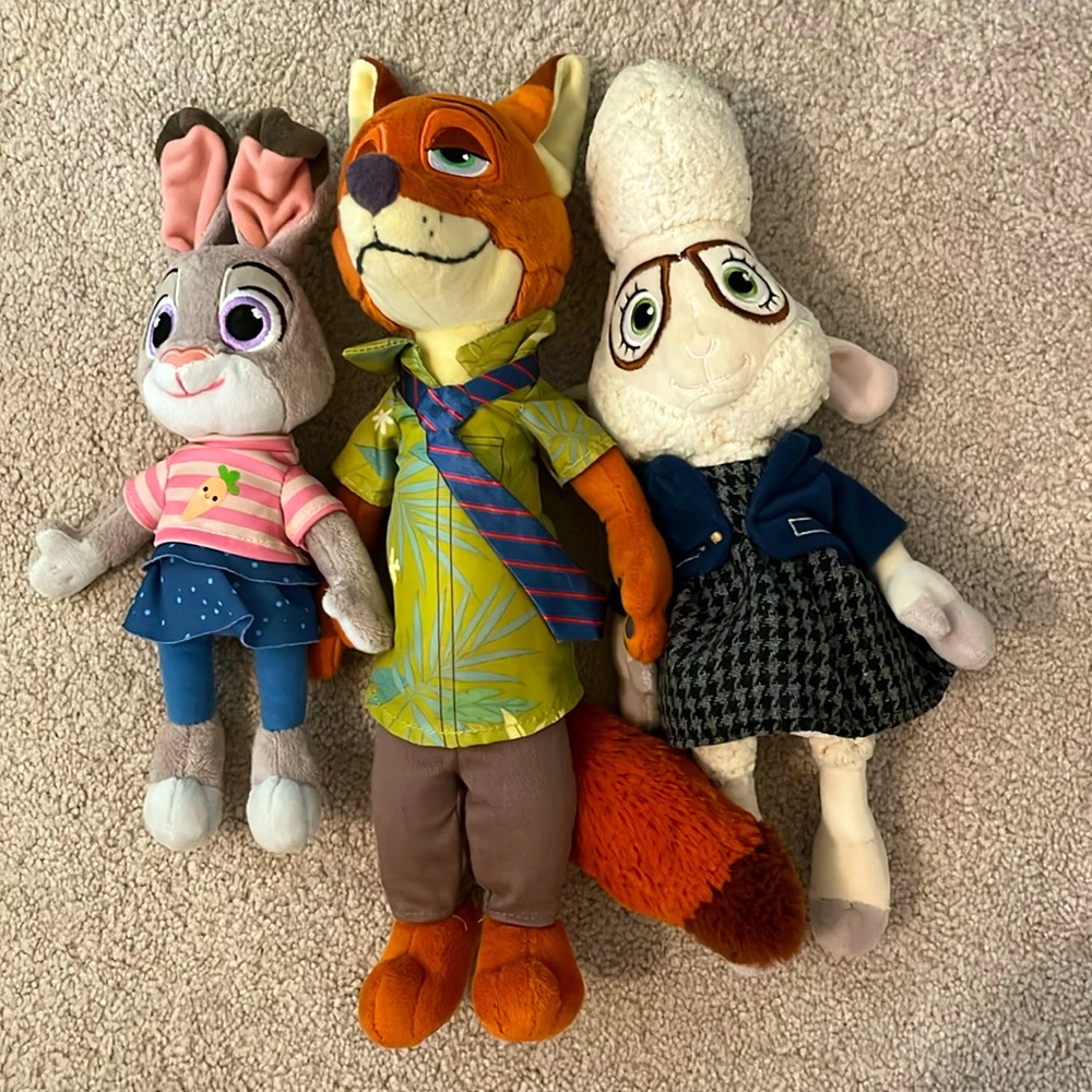 Zootopia Disney characters collecter stuffed animals